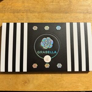 Grabella Large Eyeshadow Palette